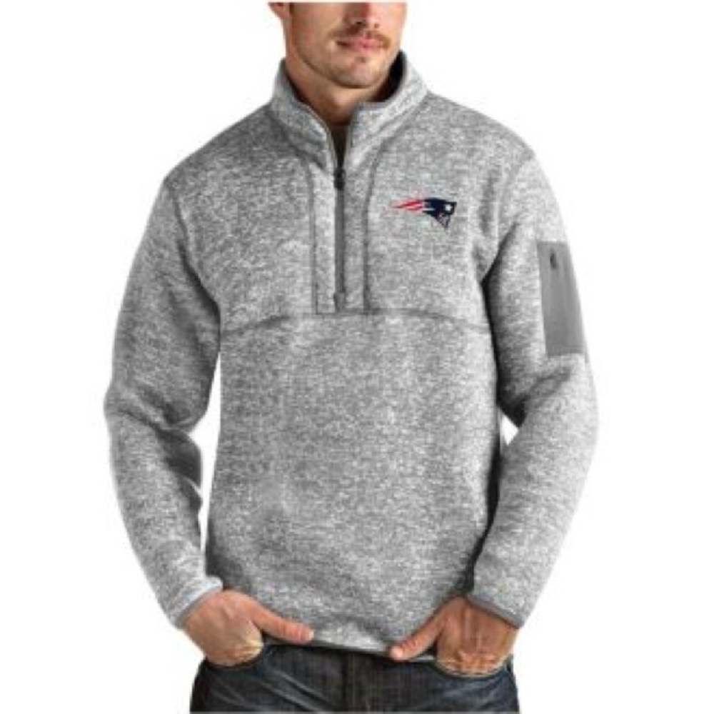 Men’s Patriots Antigua Gray Quarter-Zip Pullover with Logo